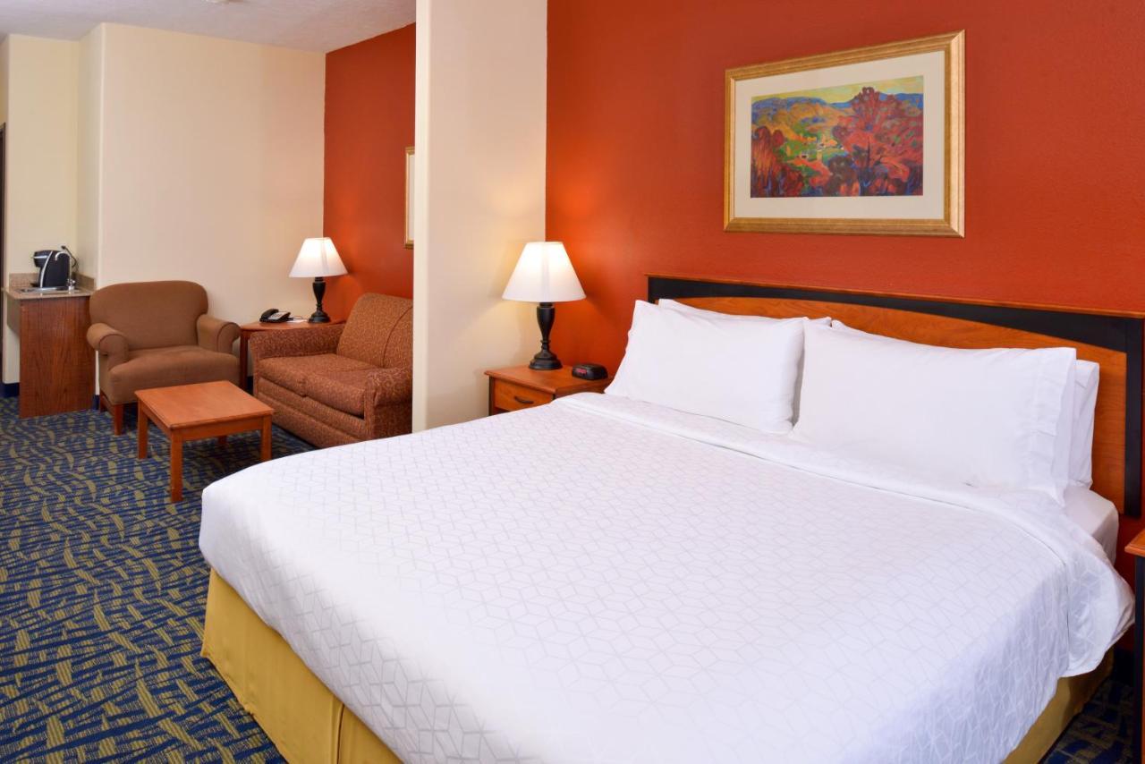 Holiday Inn Express & Suites Alamosa By Ihg Exterior foto